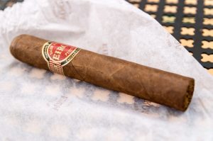 Blind Cigar Review: Eiroa by CLE | Robusto
