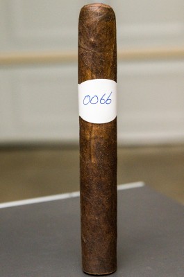 Blind Cigar Review: Man O' War | Dark Aged Maduro