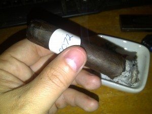 Blind Cigar Review: Blanco Liga Exclusiva de Familia Pennsylvania Broadleaf Maduro Robusto