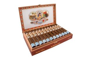Cigar News: Ashton to Debut Noblesse  - Limited Edition La Aroma de Cuba at IPCPR