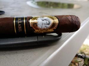 Quick CIgar Review: La Palina | Black Label Robusto