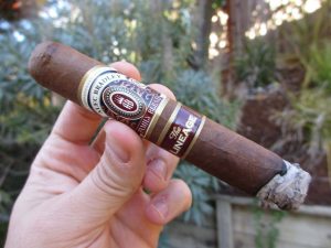 Quick Cigar Review: Alec Bradley | Family Blend The Lineage Robusto