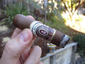 Quick Cigar Review: Alec Bradley | Family Blend The Lineage Robusto