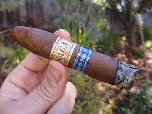 Quick Cigar Review: Saga | Blend No. 7 Perfecto