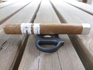 Quick Cigar Review: Iconic Leaf | Recluse Amadeus Toro