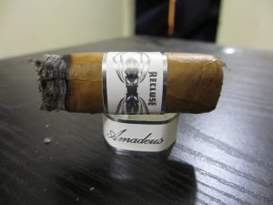 Quick Cigar Review: Iconic Leaf | Recluse Amadeus Toro