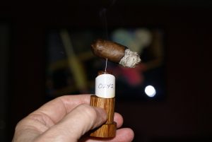 Blind Cigar Review: Romeo y Julieta | 1875 Bully