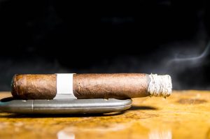 Blind Cigar Review: La Palina | Black Label Robusto