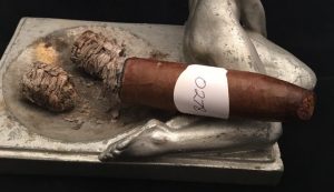 Blind Cigar Review: Camacho | Ecuador Figurado