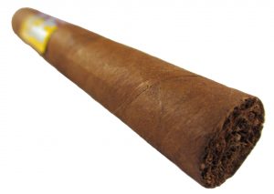 Blind Cigar Review: Emilio | Mia Dora Coronita