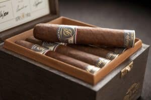 Cigar News: Agio Announces Balmoral Añejo XO